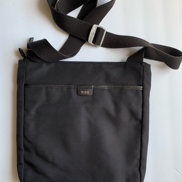 Tumi Black Messenger Bag with Adjustable Strap - 55101D - Picture 2 of 10